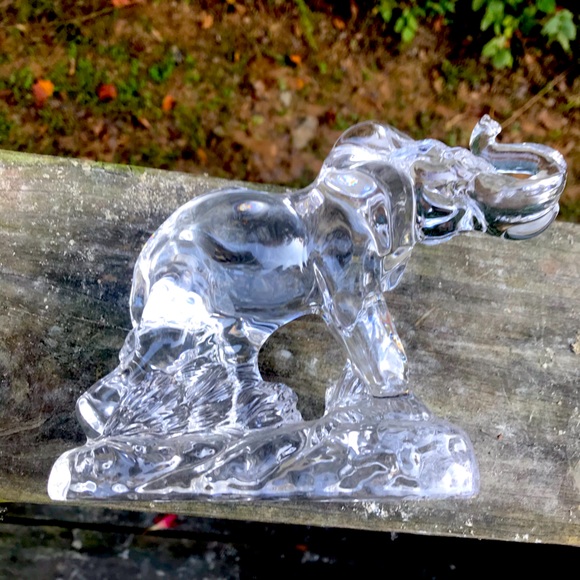 Wonders Of The Wild 24% Lead Crystal Elephant - Picture 1 of 11